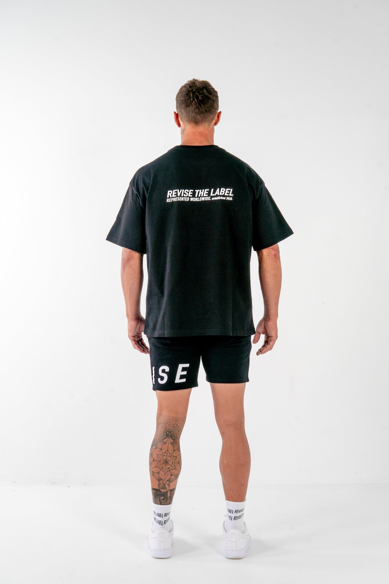 "ESTABLISHED" TEE - BLK