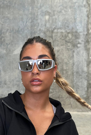 "SPEED" CHUNKY SUNGLASSES